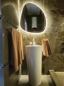 5 minutes to the beach. Designer apartment!, Odessa - apartment by the day
