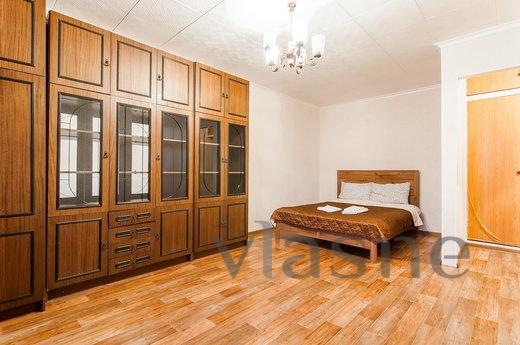 For rent apartment with a good repair in 7 minutes from the 