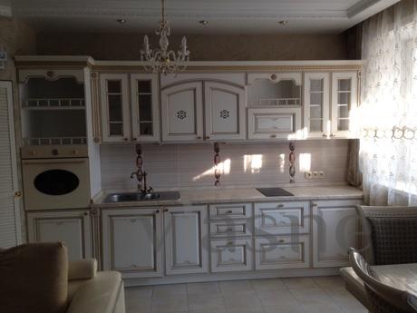 Beautiful apartment in the center, Irkutsk - apartment by the day