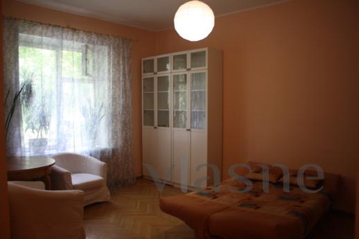 One bedroom apartment within walking distance of the metro s