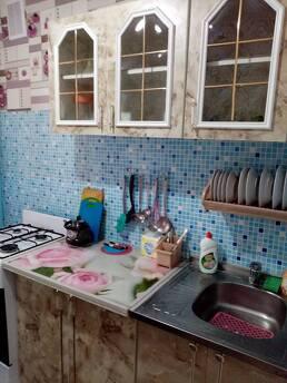 I will rent a hotel room for a day with 4 beds., Chernomorsk (Illichivsk) - apartment by the day