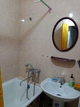 I will rent a hotel room for a day with 4 beds., Chernomorsk (Illichivsk) - apartment by the day