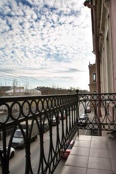 Flat in the center with a gorgeous view, Saint Petersburg - apartment by the day