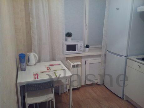комфортная квартира в центре у метро, Новосибирск - квартира посуточно