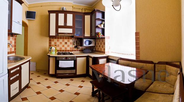 Apartment for rent in Omsk on Mayakovsky, Omsk - apartment by the day