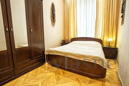 Comfortable business class apartment in the historic center 