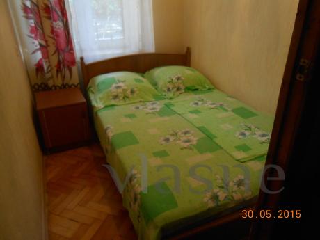 We rent a 3 room apartment in the center, Sochi - apartment by the day