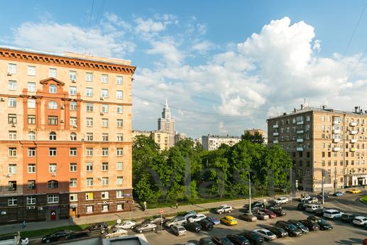 Two-bedroom apartment is a 5-minute walk from the metro. The