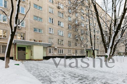 Daily 1st Novokuzminskaya 22k1, Moscow - apartment by the day