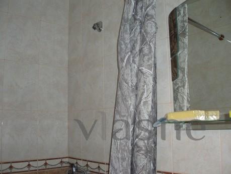 Rent one quarter. Naberezhnaya Yalta, Yalta - apartment by the day