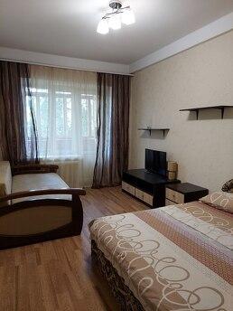 Palace Ukraine one-room apartment, Kyiv - apartment by the day