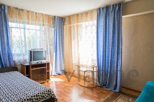 The apartment is rented for at least 3 hours of 800r. Price 